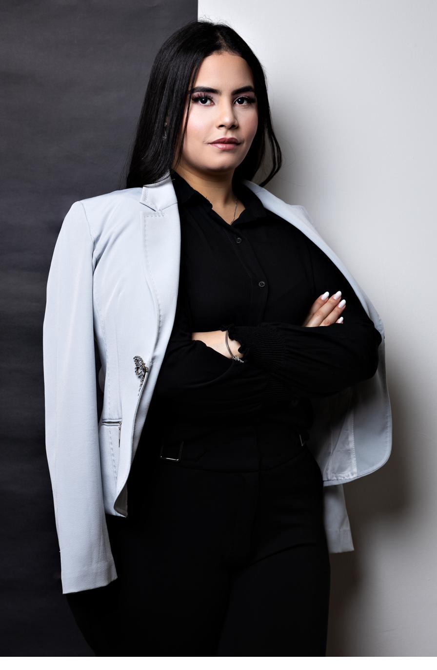 Dra. Luana Souza Santos, advogada especializada em Direito do Trabalho e Previdenciário